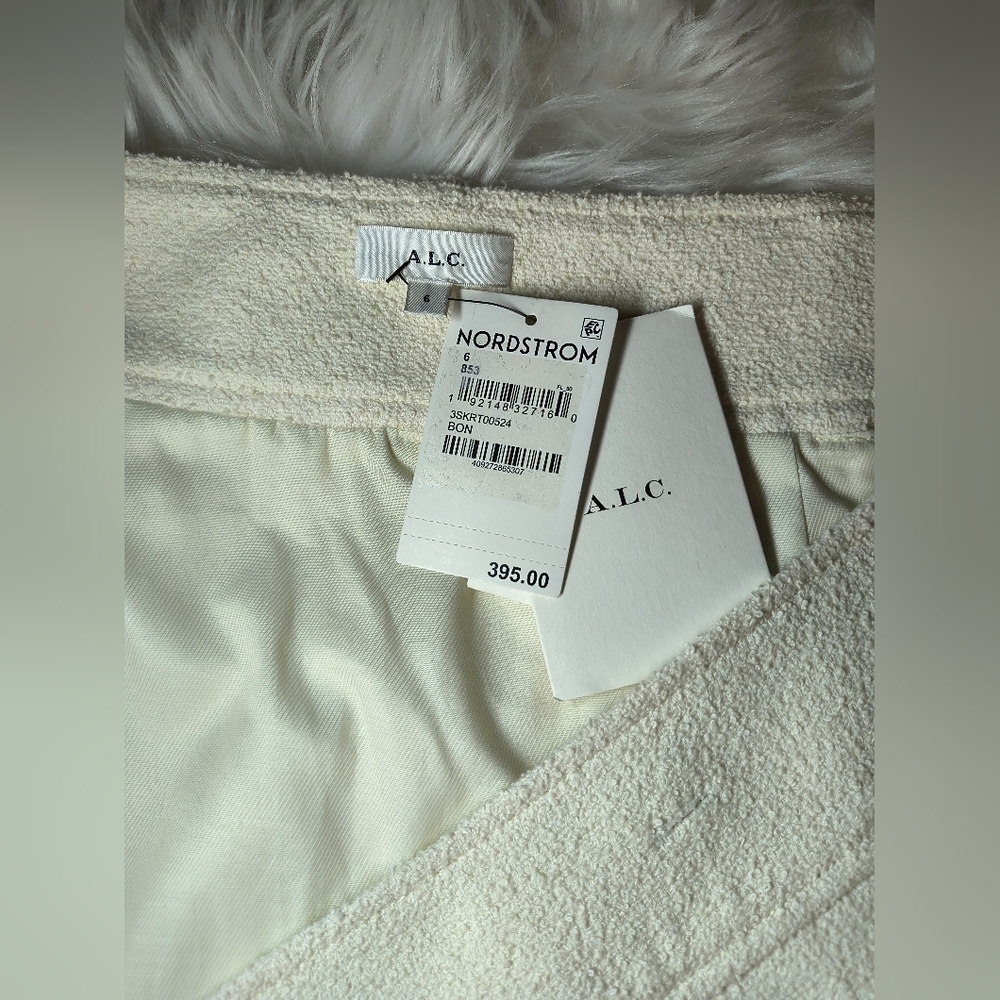 A.L.C. Cream Mini Skirt Textured Wrap Design Medium sz 6 Cora Skirt - Picture 10 of 14